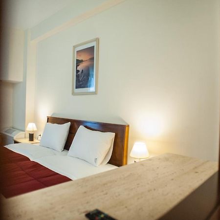 Hotel Aigli Peraía Eksteriør bilde