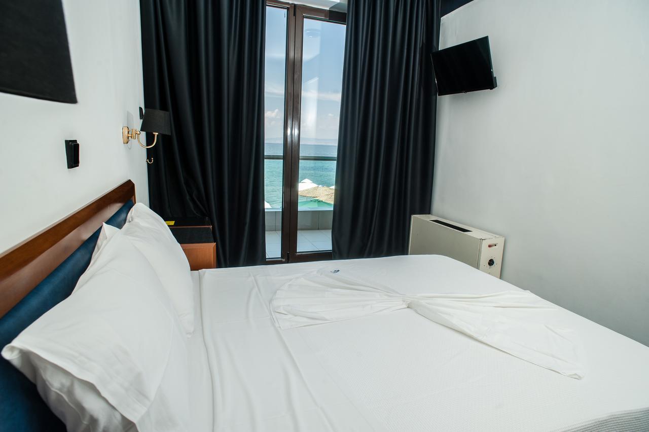 Hotel Aigli Peraía Eksteriør bilde