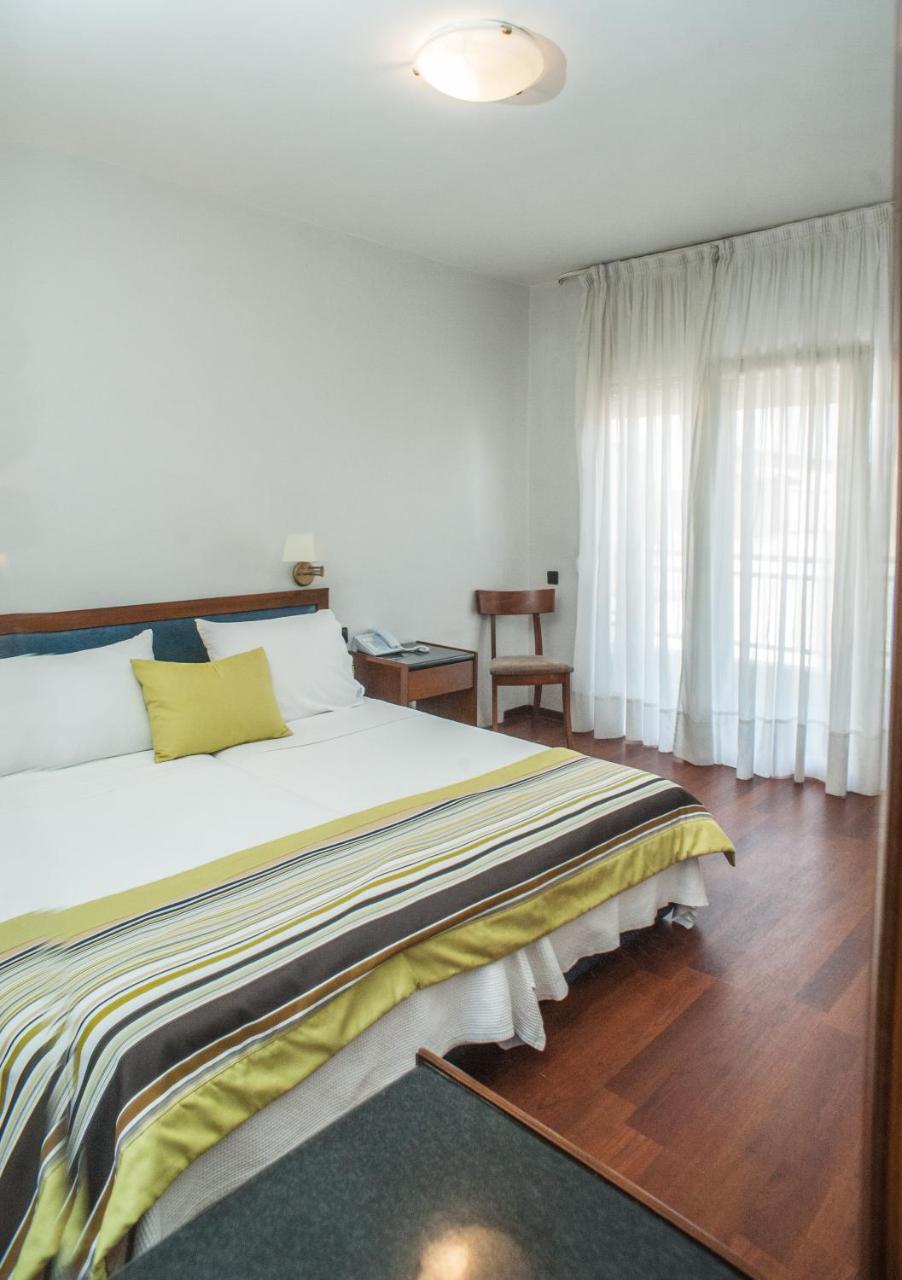 Hotel Aigli Peraía Eksteriør bilde